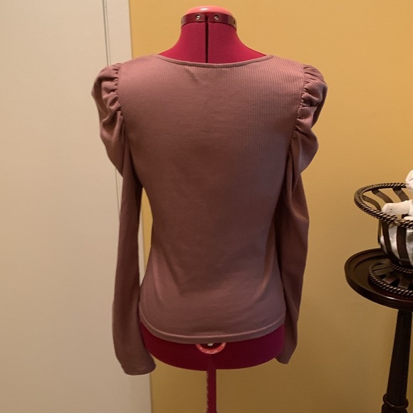 SHEIN Notched Neck Leg-Of-Mutton Sleeve Top - Picture 6 of 11